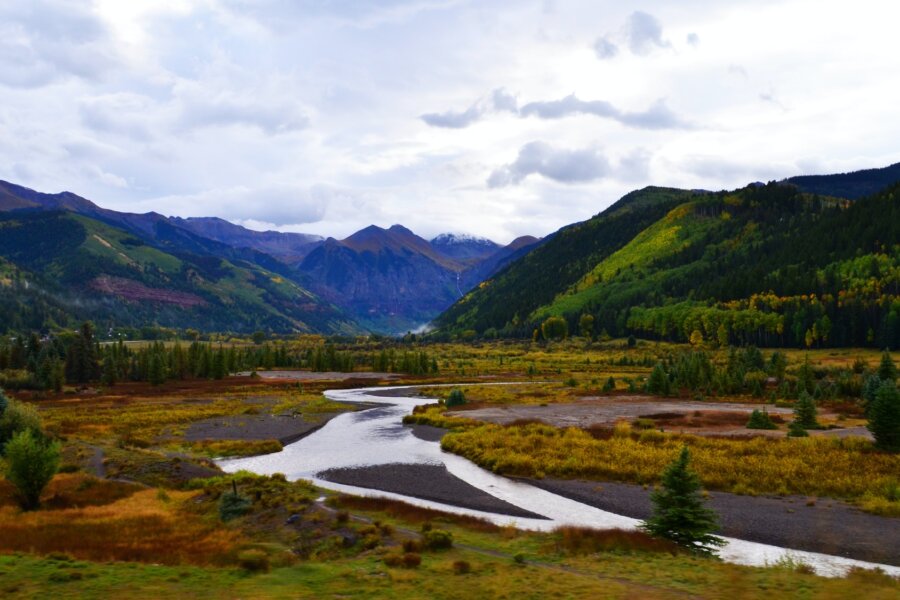 No matter where you might be headed in the area, we at Zenith Gold Worldwide Transportation offer the ultimate Telluride Car Service.